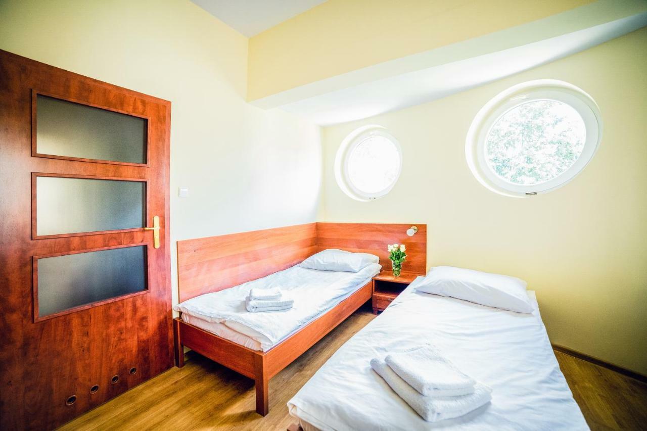 Hotel Hellada Kielce Dış mekan fotoğraf