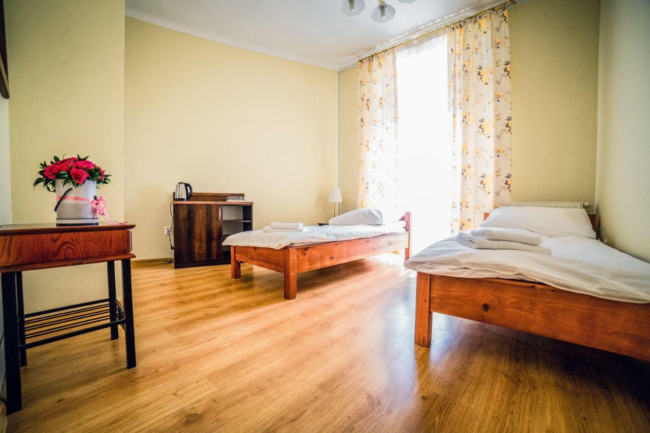 Hotel Hellada Kielce Dış mekan fotoğraf