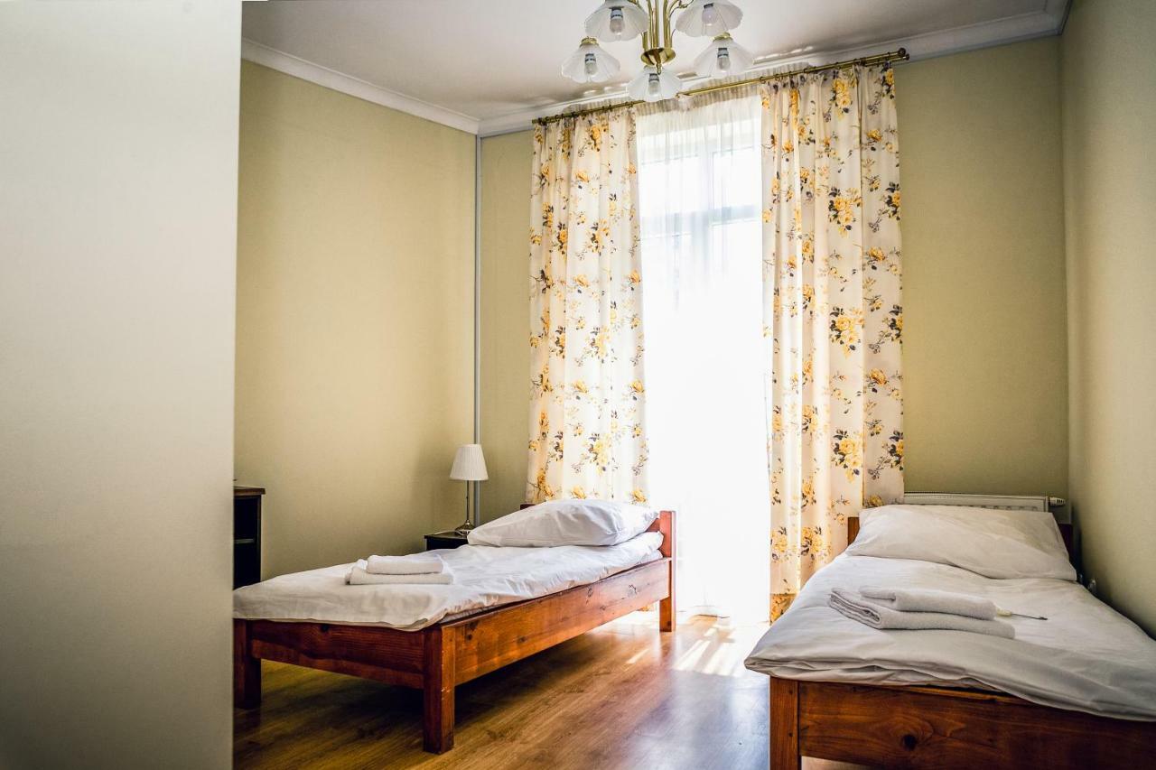 Hotel Hellada Kielce Dış mekan fotoğraf